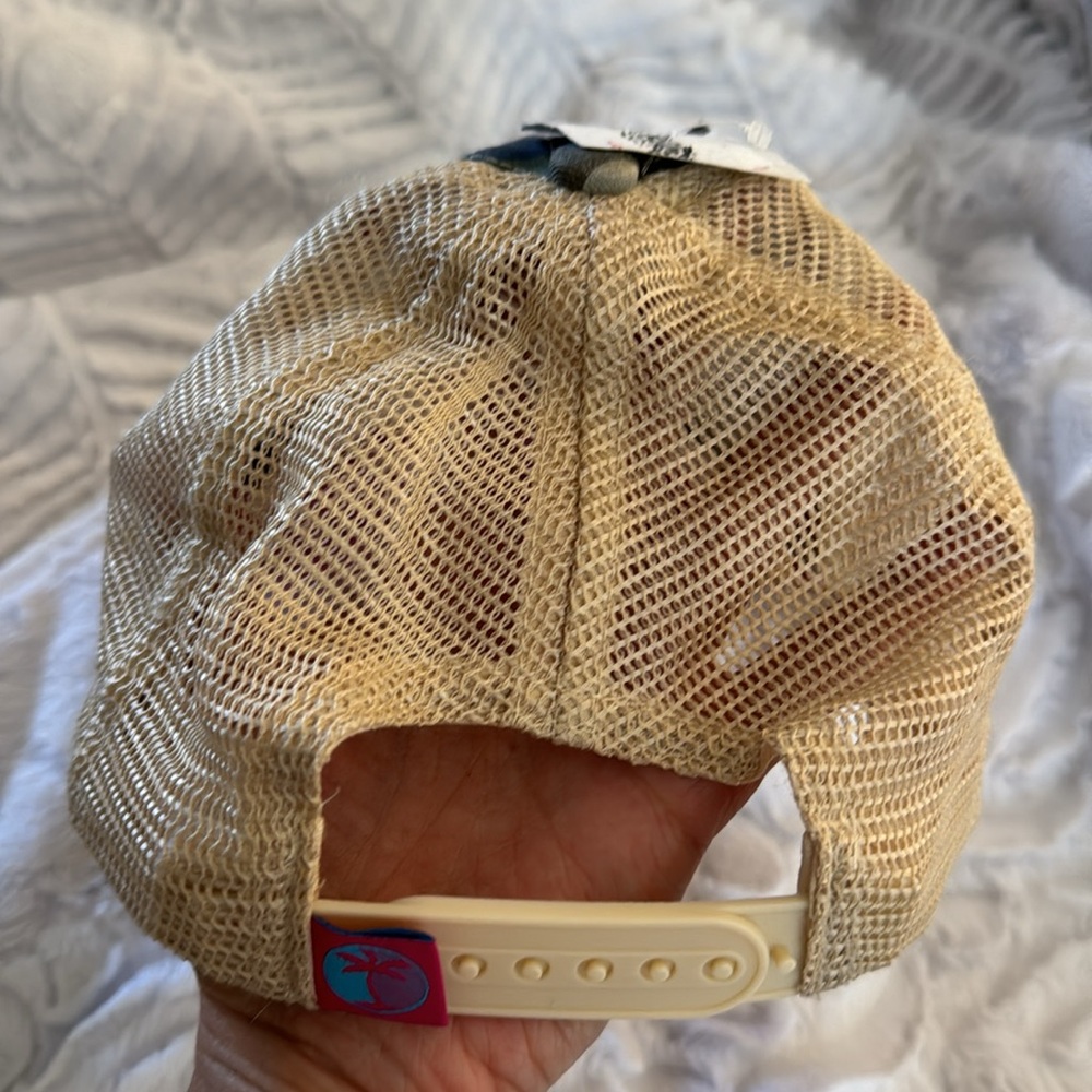 Upcycled baseball hat - Picture 2 of 3
